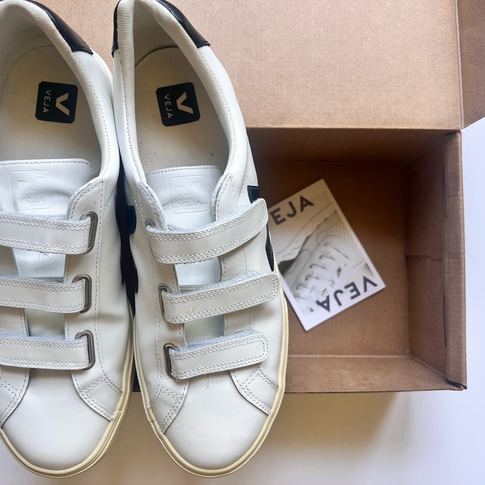 Veja sneakers